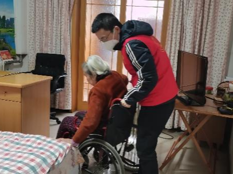 【疫情防控】盡銳出戰(zhàn)護(hù)我城，工投先鋒在行動 ——集團(tuán)干部下沉一線系列（二）