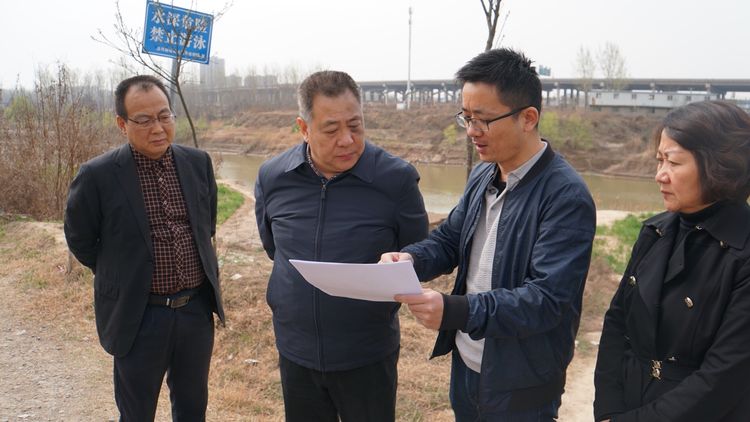 集團領導金輝赴涇陽產業(yè)基地就產業(yè)結構調整、重點項目推進等進行工作調研